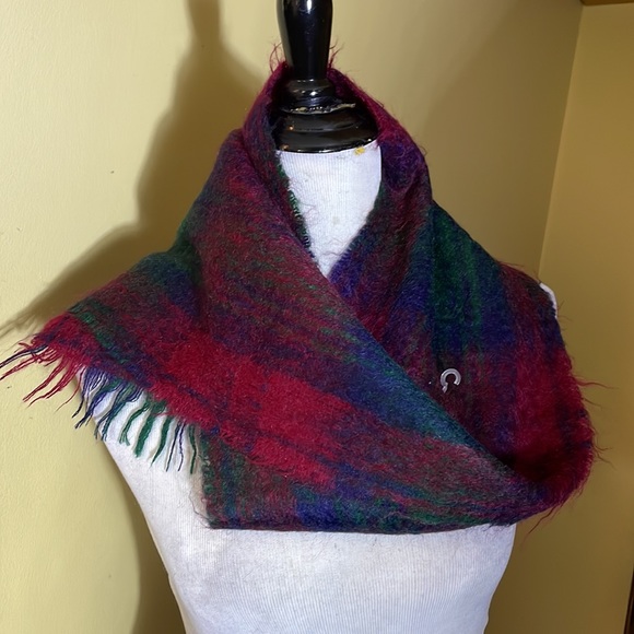 Wool Angora Winter Scarf UNISEX Fringe Edges 9”W x 46”L Plaid Vibrant $160 NEW - Picture 10 of 15